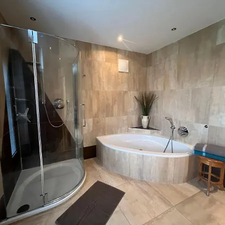 Daire Bergleben By Interhome Taxenbach